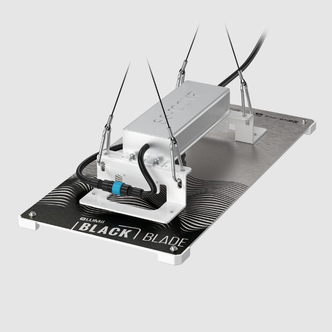 LUMii BLACK Blade 100W LED
